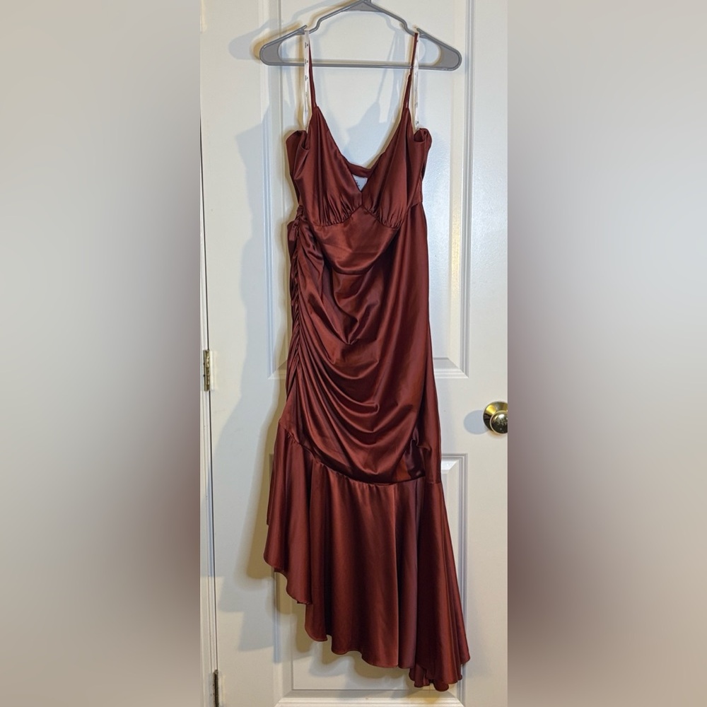 Cinnamon Asymmetric Satin Dress with Spaghetti Straps - Size 18 - David's Bridal - Picture 5 of 8